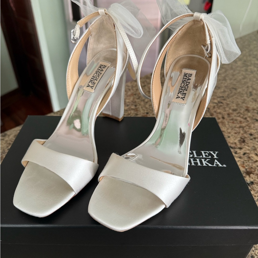 Badgley Mischka White Heels with Square Toe and Ankle Strap Perfect for Wedding